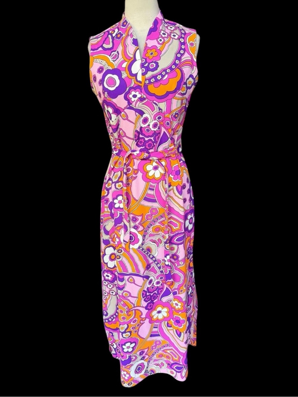 Late 60s/Early 70s Betty Hartford‎ 100% Crimped Poly Psychedelic Sleeveless Maxi